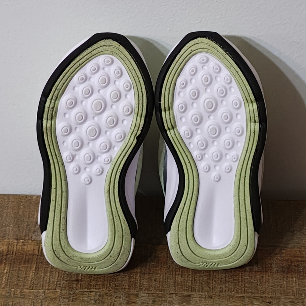 Nike Infinity Flow PS 'Barely Volt' Toddler Size 8C - Picture 7 of 7